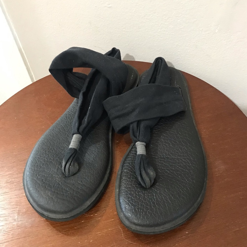 Black sandals